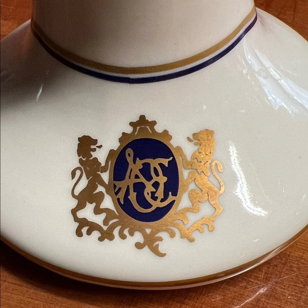 Fraternity Athena Alpha Theta Hall Flower Bud  Vase Cream Gold Blue Logo USA AOE - Picture 2 of 7